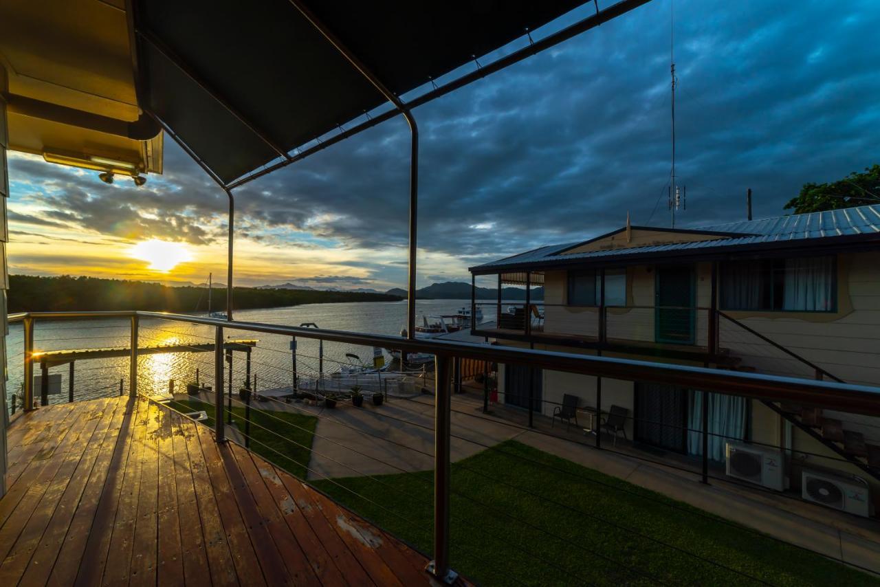 Lucinda Fishing Lodge Exterior photo